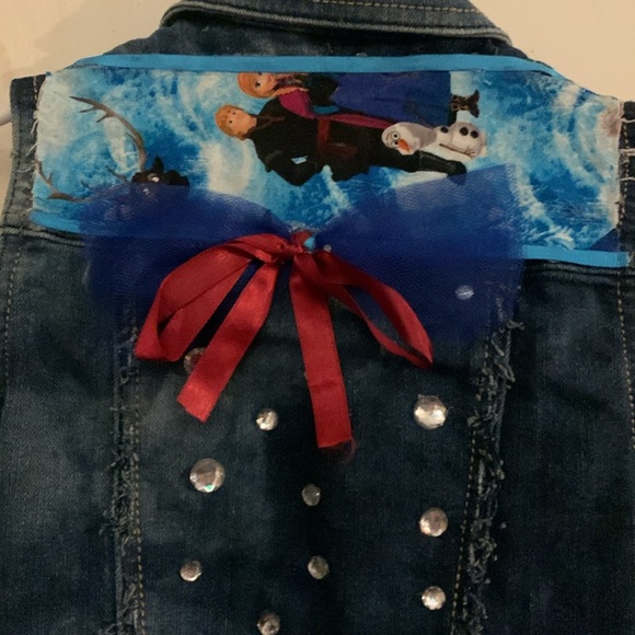 OOAK Frozen Upcycled Handmade Girls Denim Vest Handcraft Unique Elsa Olaf Size 5 - Picture 7 of 10